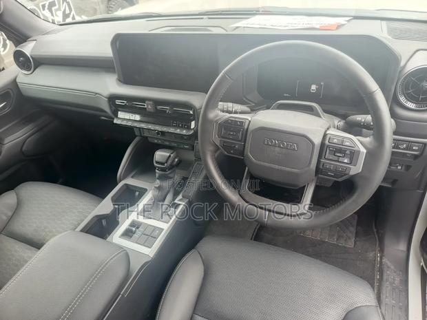 Toyota Land Cruiser Prado 2024 White