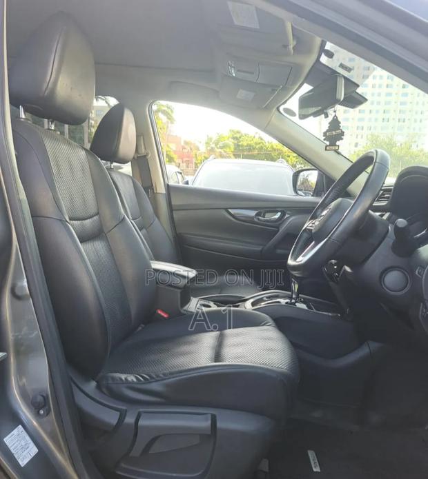 Nissan X-Trail 2.0 Petrol AWD 2019 Gray