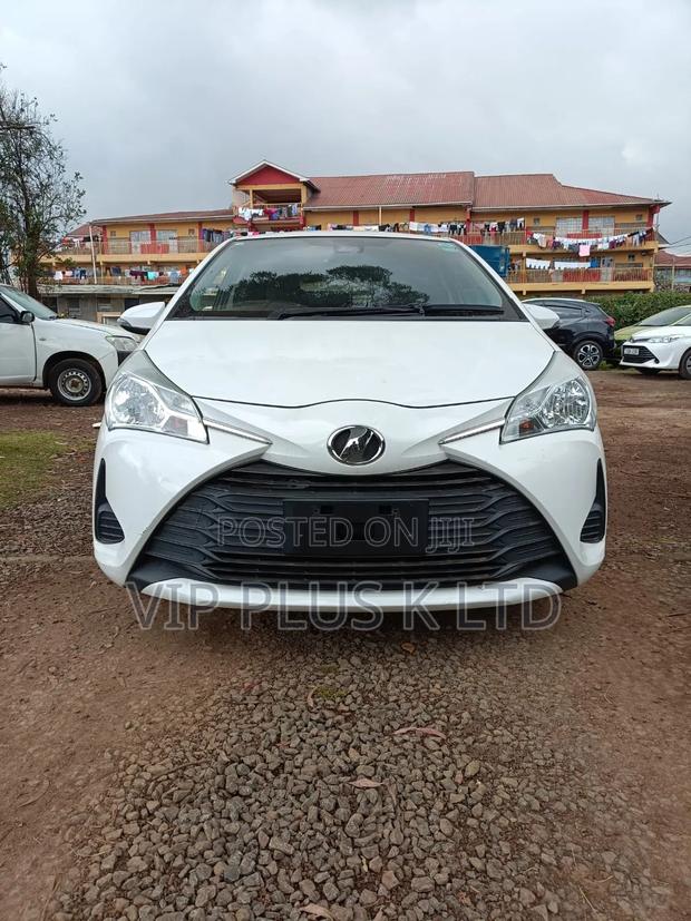 Toyota Vitz 1.0 FWD 5dr 2019 White