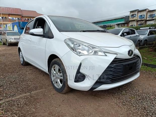 Toyota Vitz 1.0 FWD 5dr 2019 White