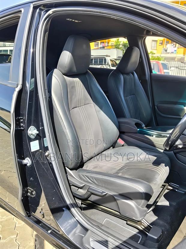 Honda Vezel 2018 Blue