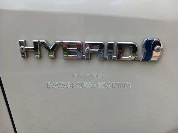 Toyota Corolla 2019 White