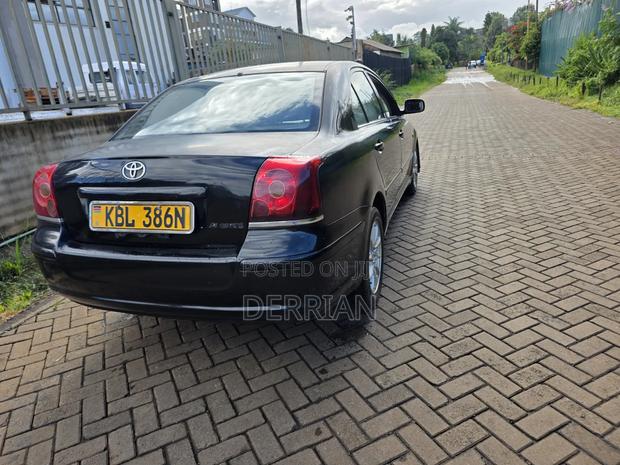 Toyota Avensis 2006 Black