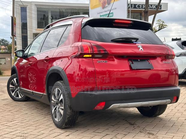 Peugeot 2008 2019 Red