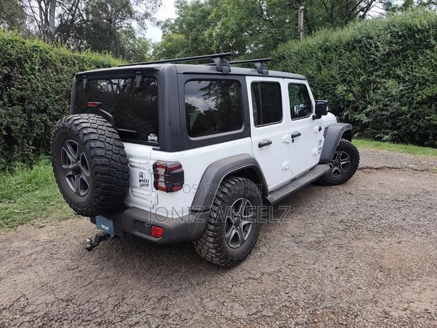 Jeep Wrangler 2019 White