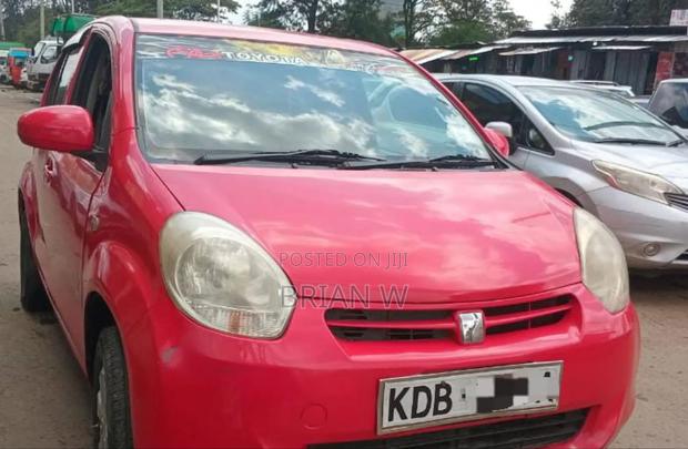 Toyota Passo 2013 Red