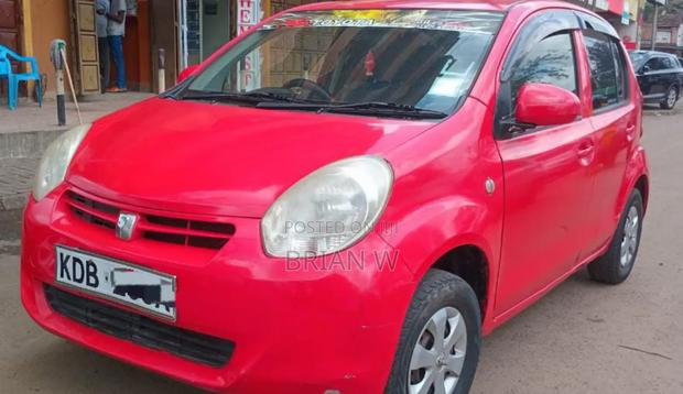 Toyota Passo 2013 Red