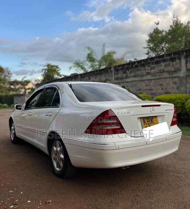 Mercedes-Benz C200 2004 White