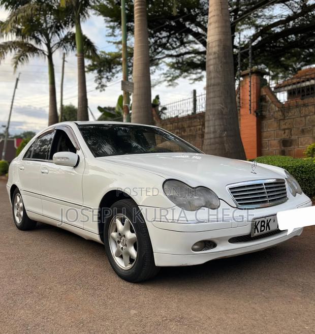 Mercedes-Benz C200 2004 White