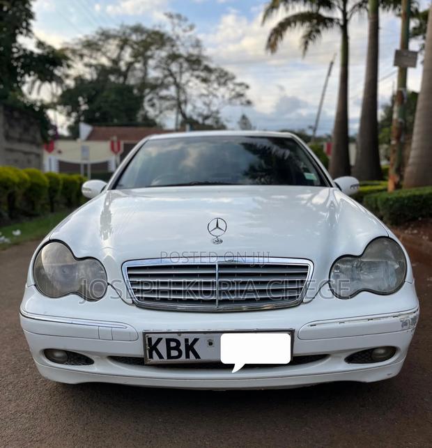Mercedes-Benz C200 2004 White