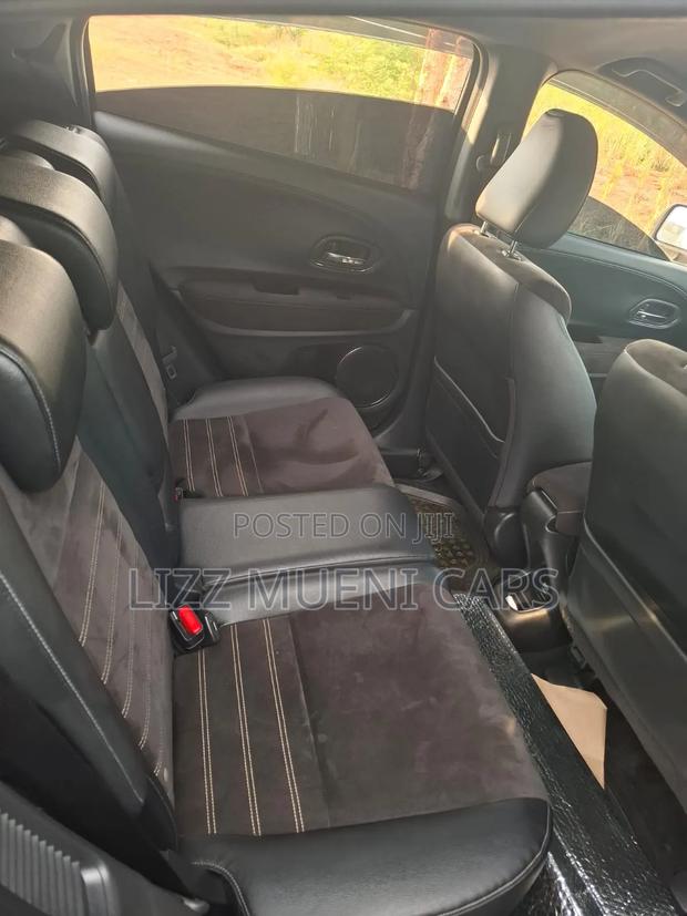 Honda Vezel 1.5 Hybrid 2WD 2017 Black