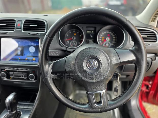 Volkswagen Golf 2011 Red