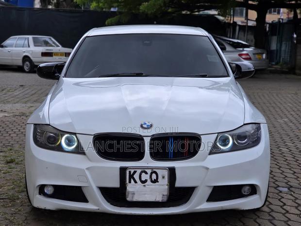 BMW 320i 2011 White