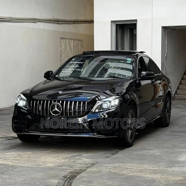 Mercedes-Benz C200 2019 Matt Black