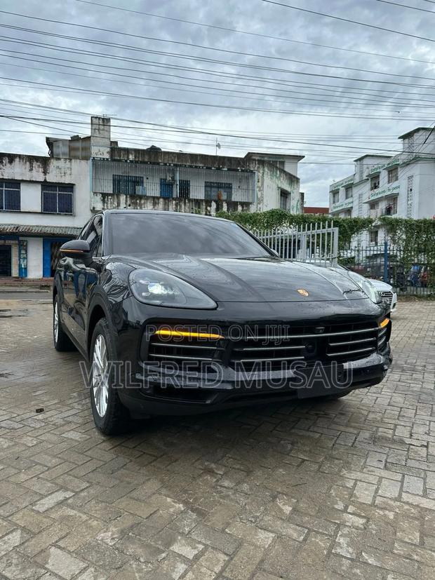 Porsche Cayenne 2018 Black
