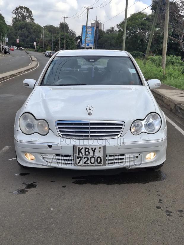 Mercedes-Benz C180 2007 White