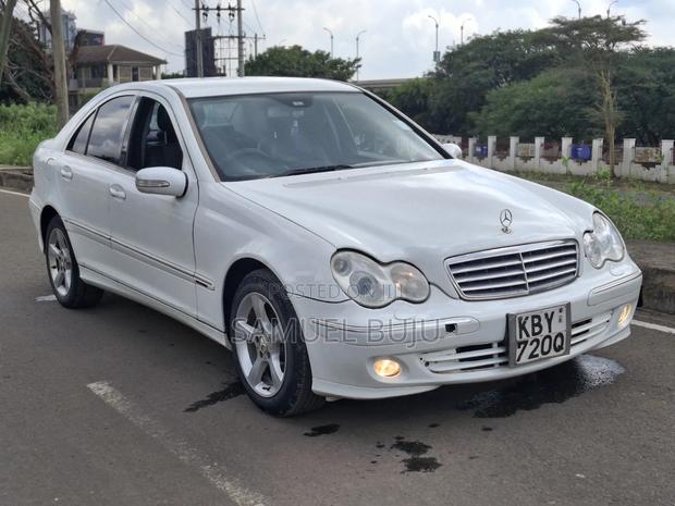 Mercedes-Benz C180 2007 White