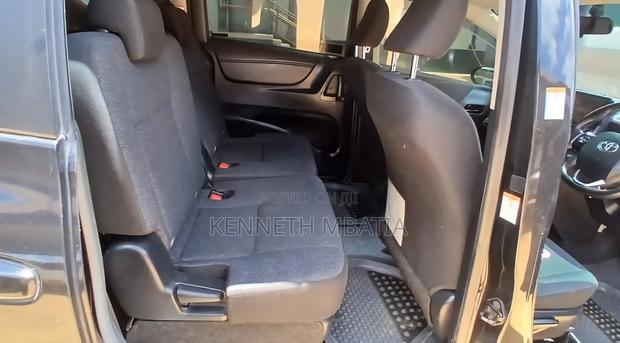 Toyota Sienta 2017 Black