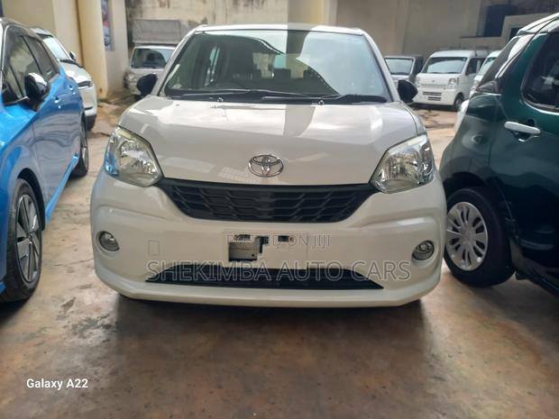 Toyota Passo 1.0 FWD 2019 White