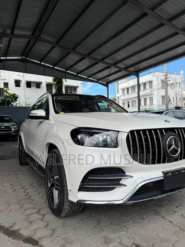 Mercedes-Benz GLS-Class GLS 400d 2022 White