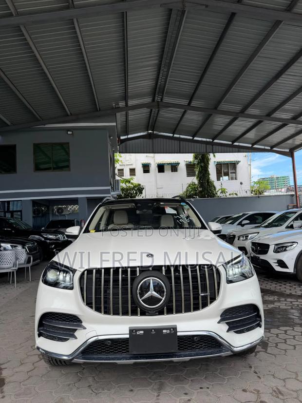 Mercedes-Benz GLS-Class GLS 400d 2022 White