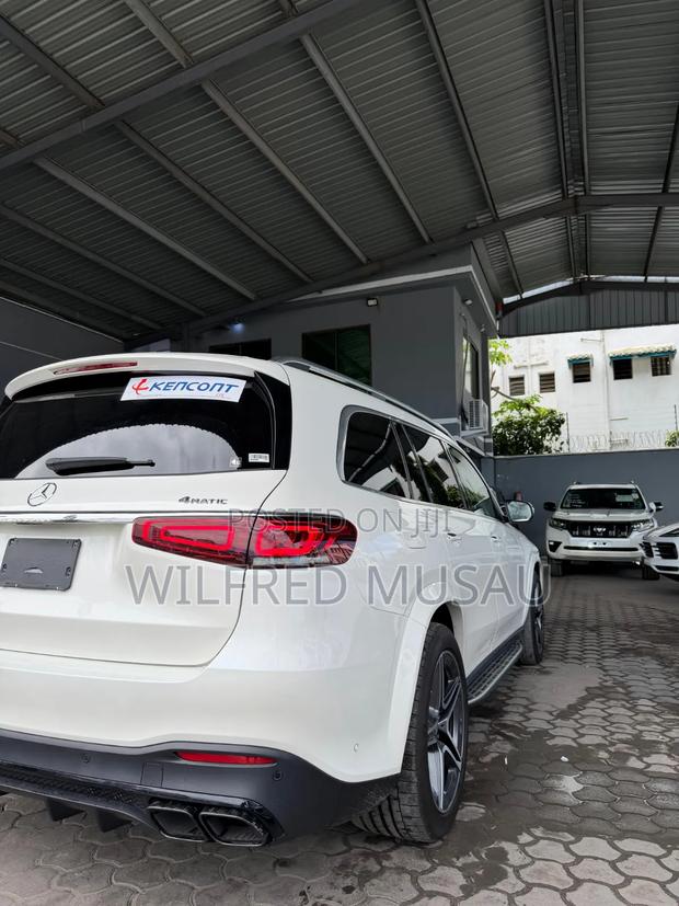 Mercedes-Benz GLS-Class GLS 400d 2022 White