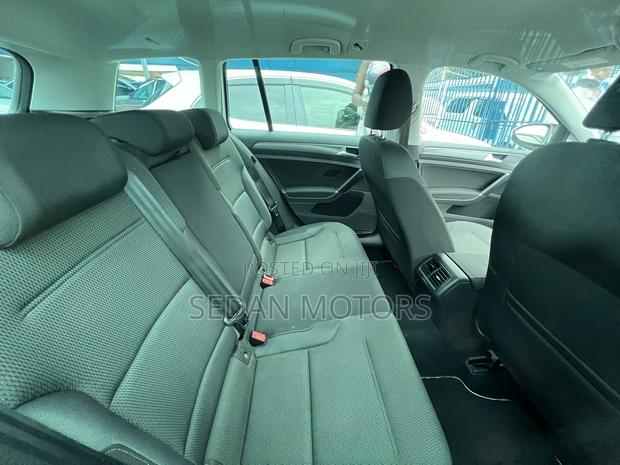 Volkswagen Golf 2019 White