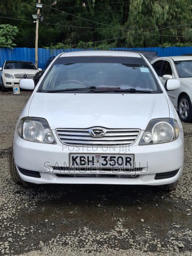Toyota Corolla 2005 White