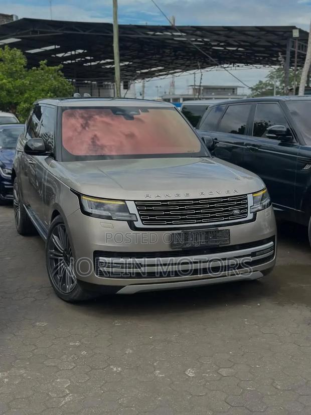 Land Rover Range Rover Vogue 2022 Gold