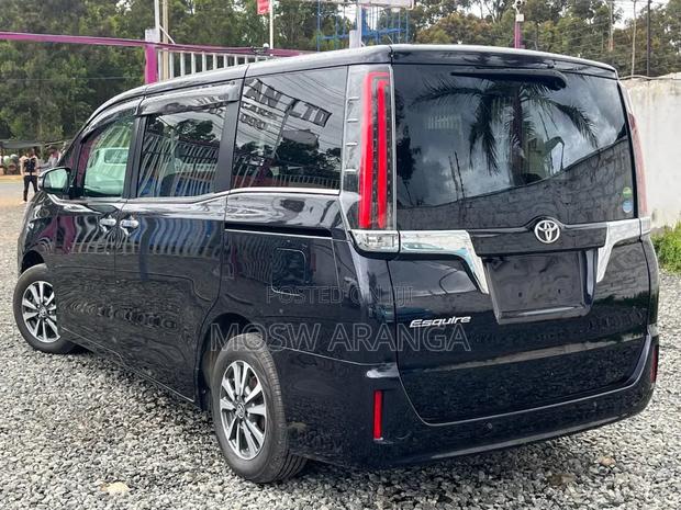 Toyota Esquire 2019 Black