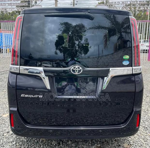 Toyota Esquire 2019 Black