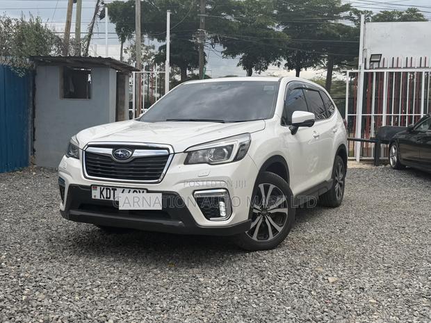 Subaru Forester 2.5i Premium AWD 2018 Pearl