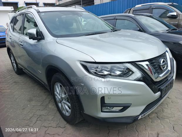 Nissan X-Trail 2.0 Hybrid AWD 2019 Silver