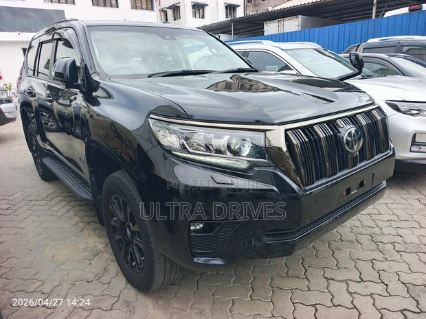 Toyota Land Cruiser Prado 2021 Black