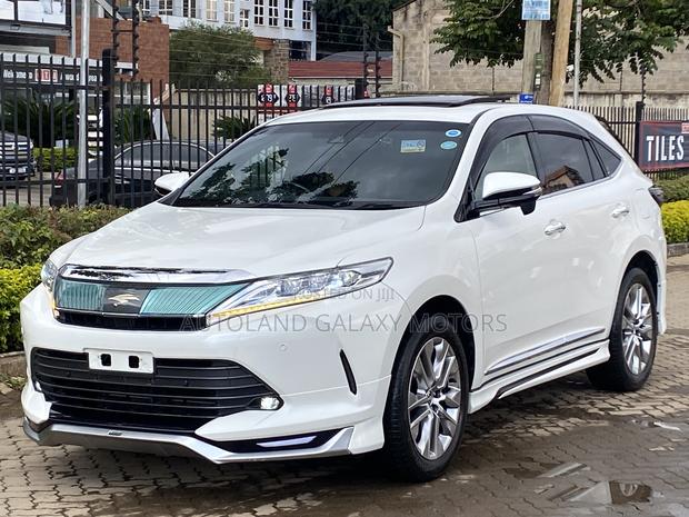 Toyota Harrier 2019 White