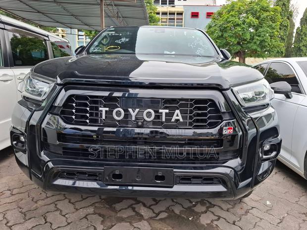 Toyota Hilux Revo Double Cab Deisel 2.8 AWD 2021 Black