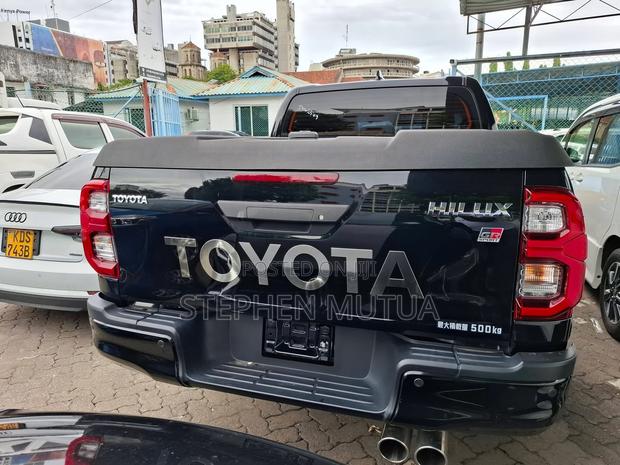 Toyota Hilux Revo Double Cab Deisel 2.8 AWD 2021 Black