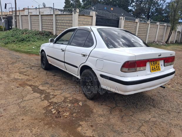 Nissan FB15 2004 White