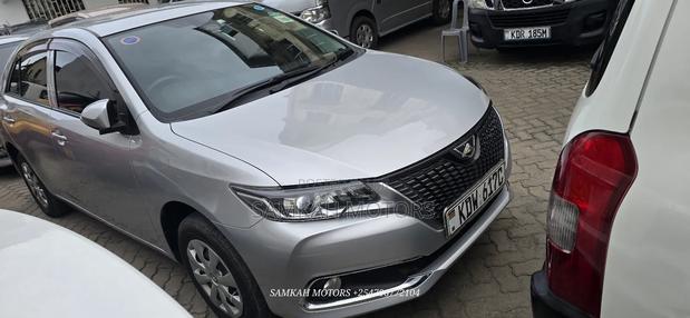 Toyota Allion 2018 Silver