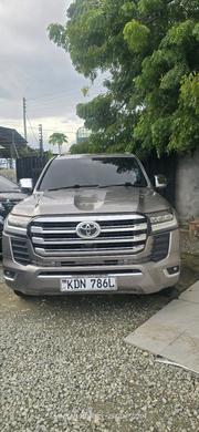 Toyota Land Cruiser 2012 Gold for sale