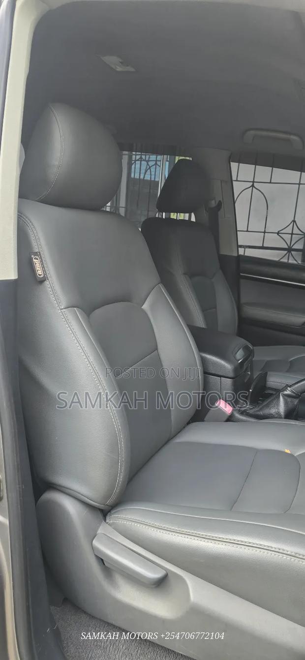 Toyota Land Cruiser 2012 Gold