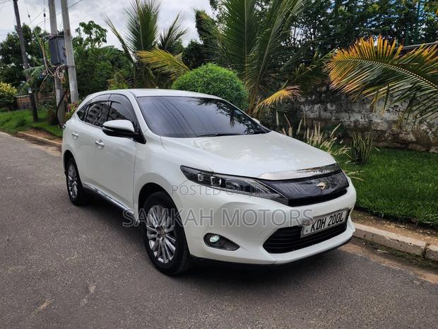 Toyota Harrier 2017 White