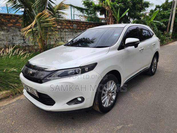 Toyota Harrier 2017 White