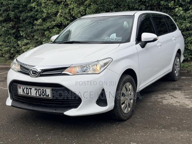 Toyota Corolla Fielder 1.8 Petrol FWD 2018 White