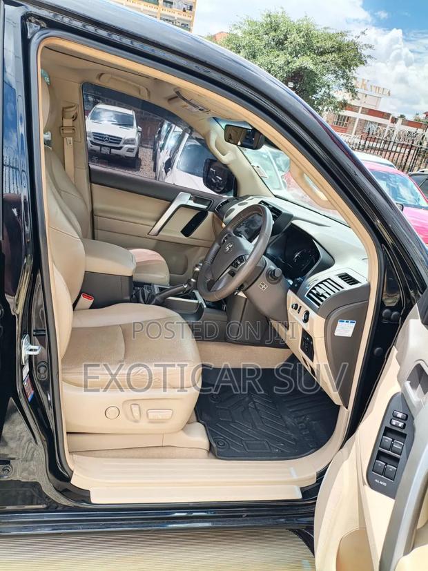 Toyota Land Cruiser Prado 2.8 2018 Black