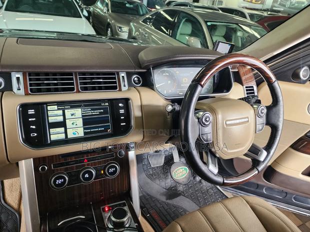 Land Rover Range Rover Vogue 2015 Brown