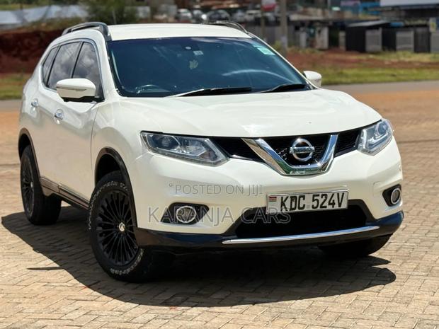 Nissan X-Trail 2.0 Petrol AWD 2014 White