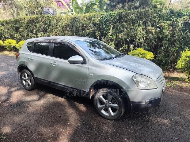 Nissan Dualis 2012 Silver