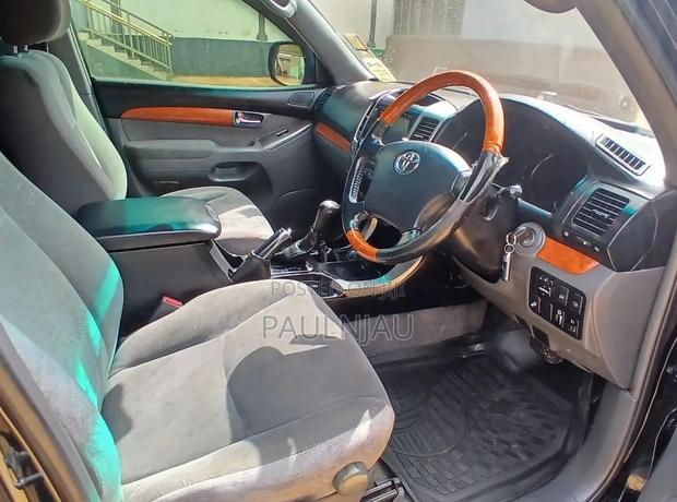 Toyota Land Cruiser Prado 2006
