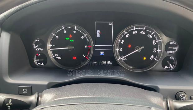 Toyota Land Cruiser 4.6 V8 ZX 2018 Black